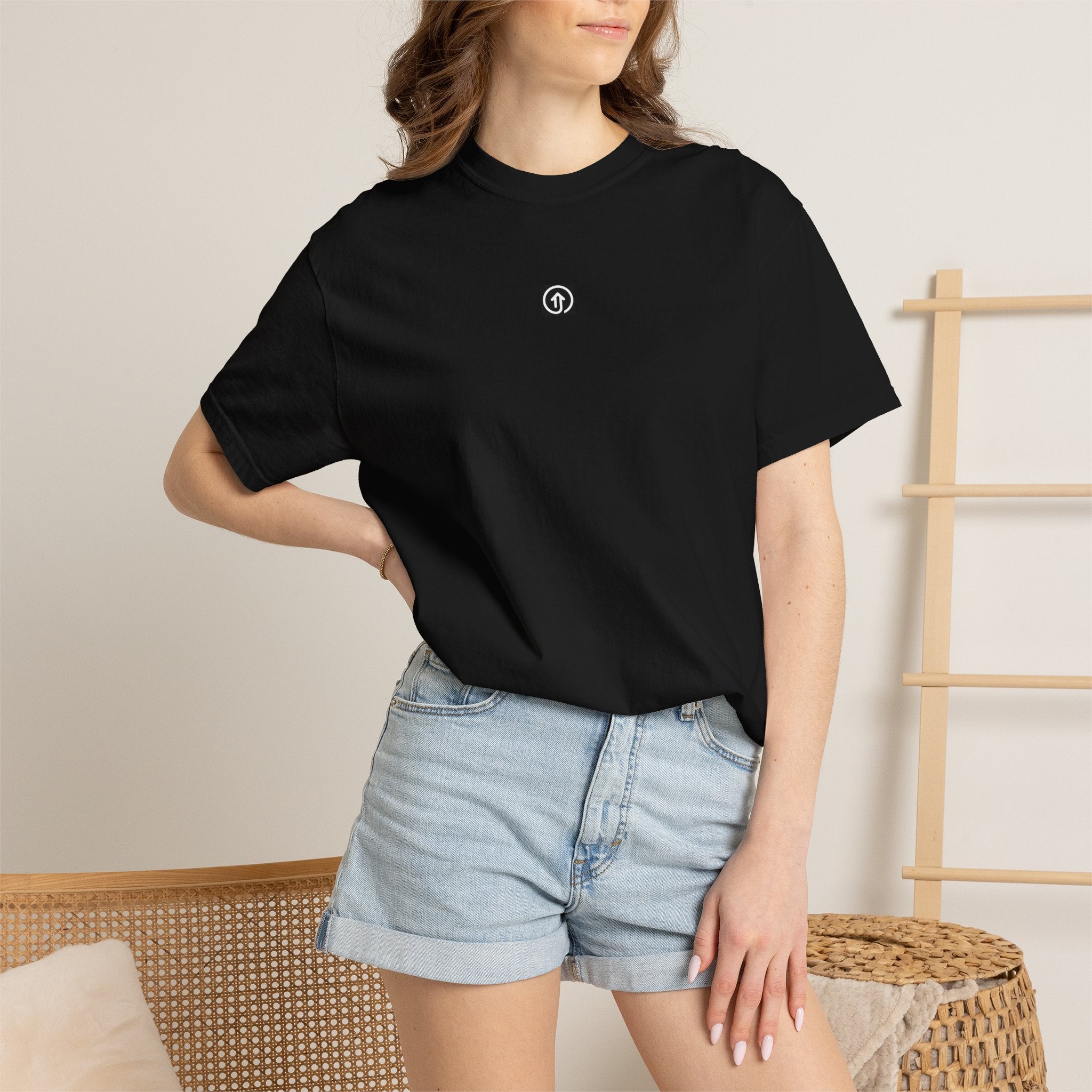 FOUNDER. Tee Signature